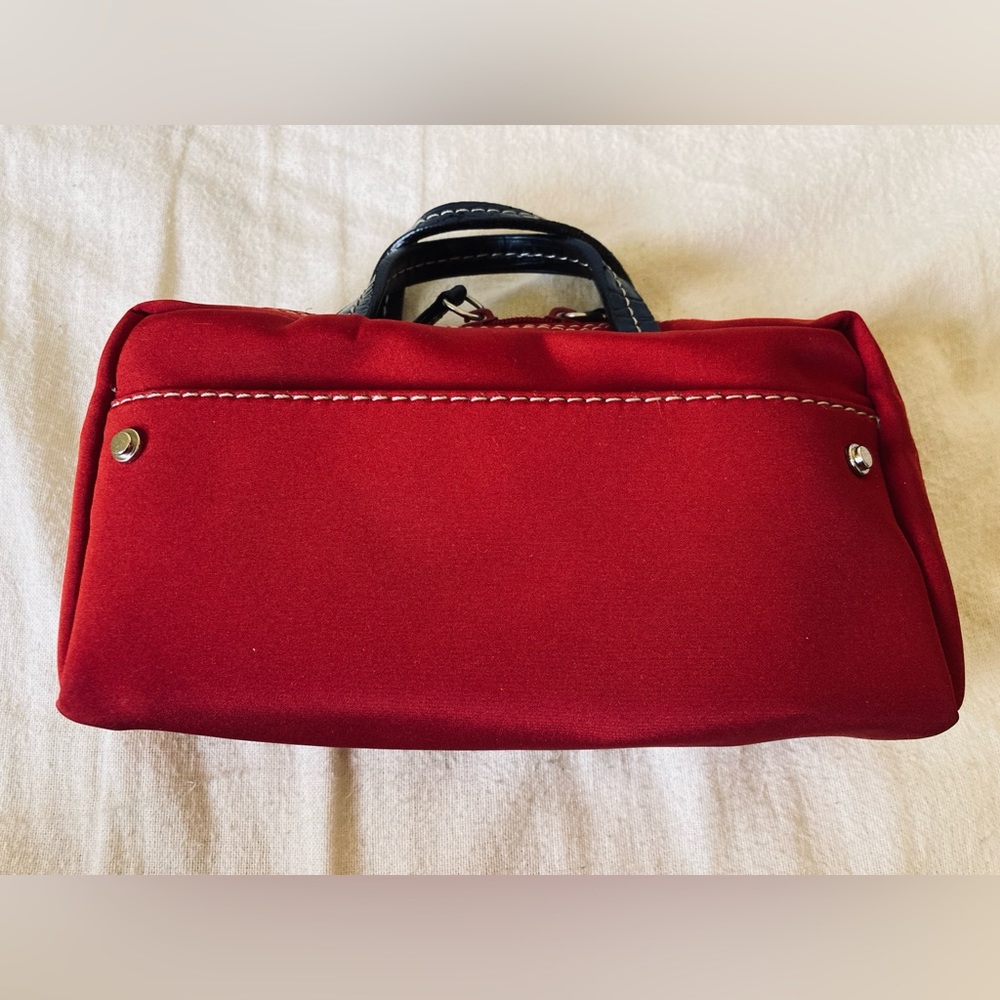 NINE WEST - Small Zip Clutch Purse - Red
